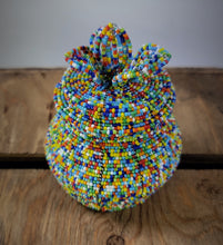 Load image into Gallery viewer, Jar Shaped Seed Bead Basket