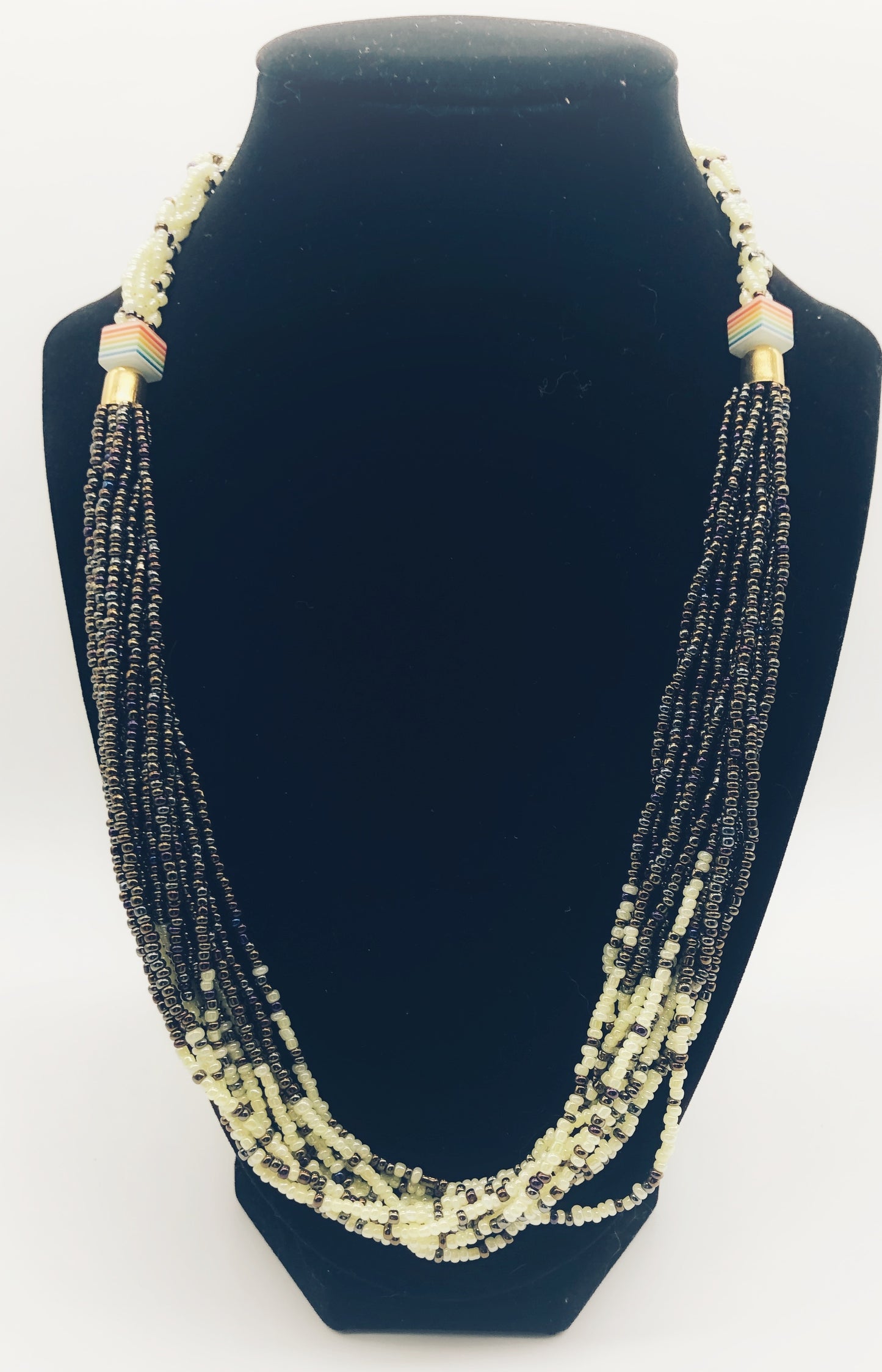 The Dinah Handmade Seed Bead Necklace